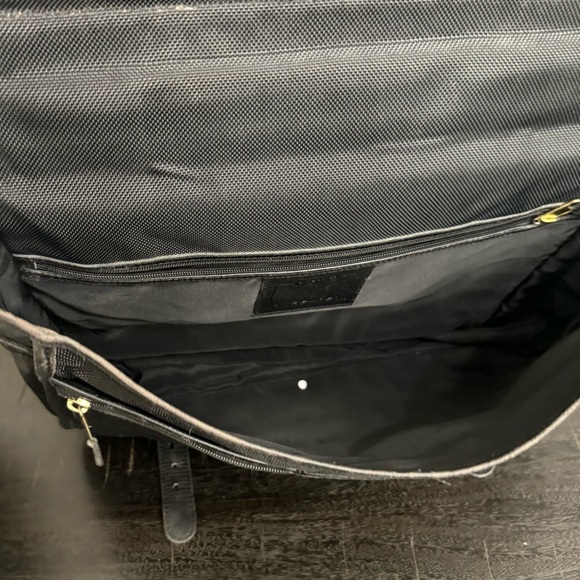 Vintage Coach Leather Briefcase Bag With Buckle Closures - Picture 9 of 10